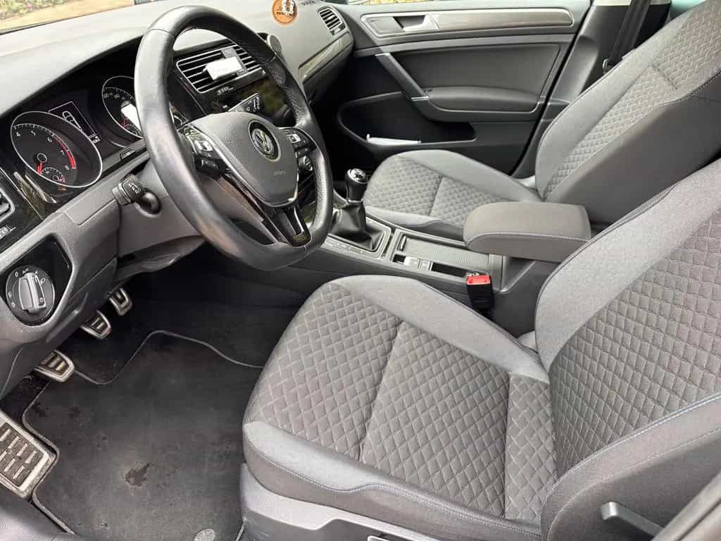 Volkswagen Golf 1.0 TSI Join Join 03/2018-photo-9