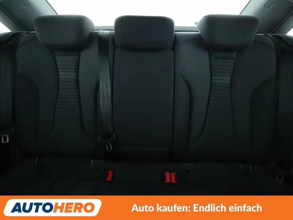 Audi A3 Limousine 1.6 TDI Sport Aut.*XENON*TEMPO*PDC* 01/2019-photo-15