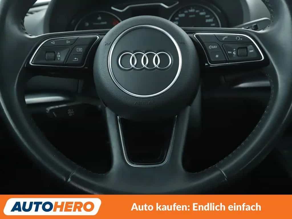 Audi A3 Limousine 1.6 TDI Sport Aut.*XENON*TEMPO*PDC* 01/2019-photo-18