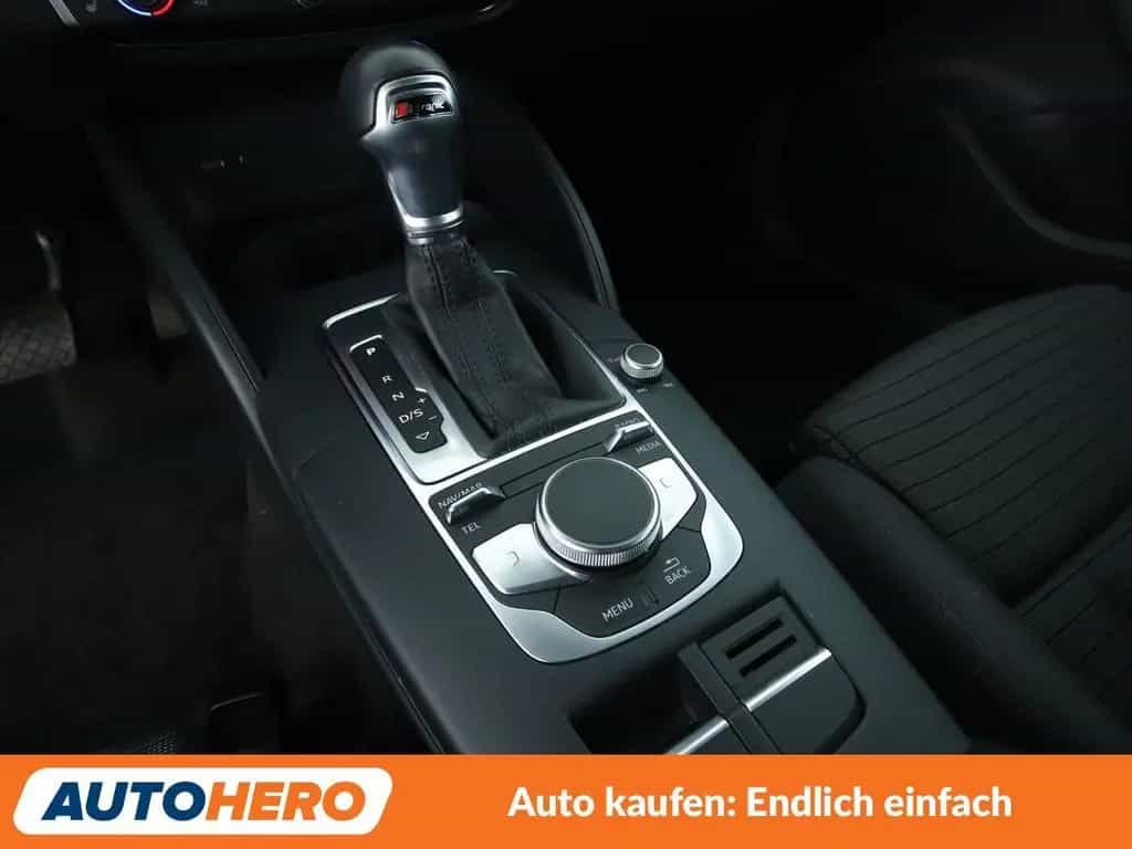 Audi A3 Limousine 1.6 TDI Sport Aut.*XENON*TEMPO*PDC* 01/2019-photo-22