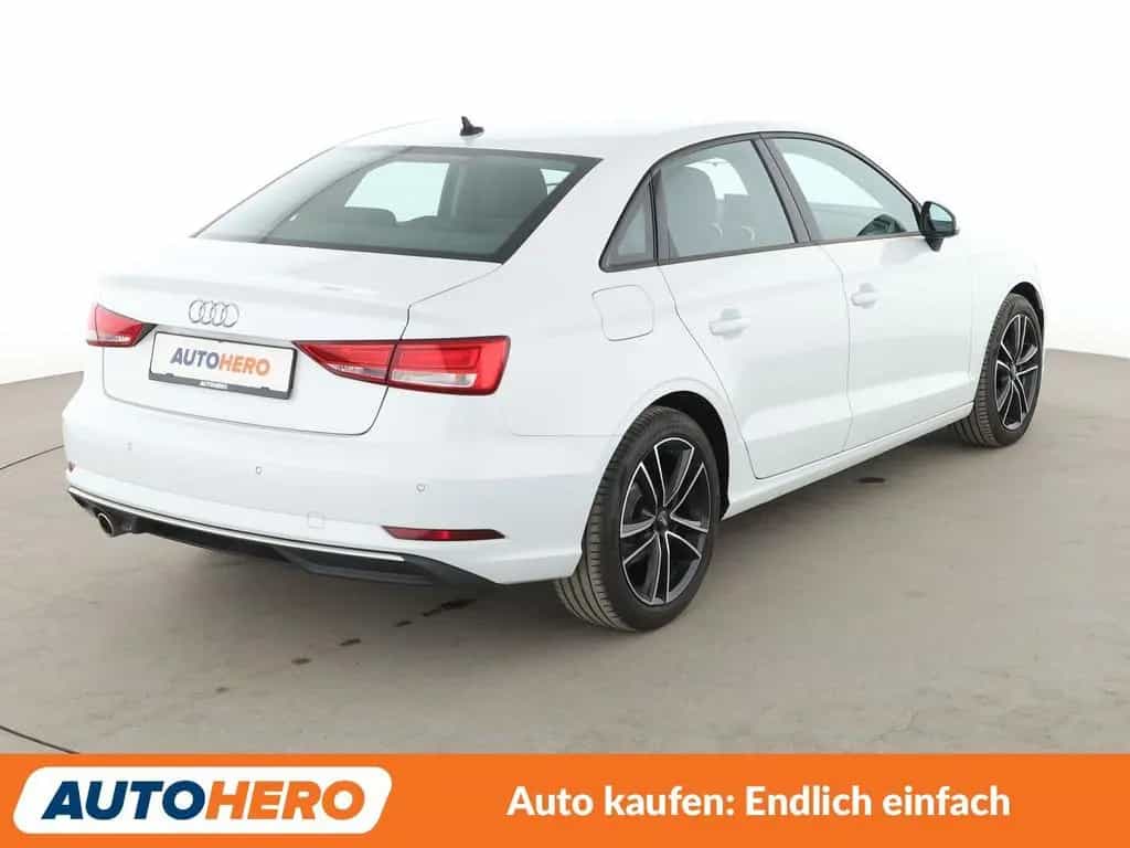 Audi A3 Limousine 1.6 TDI Sport Aut.*XENON*TEMPO*PDC* 01/2019-photo-5