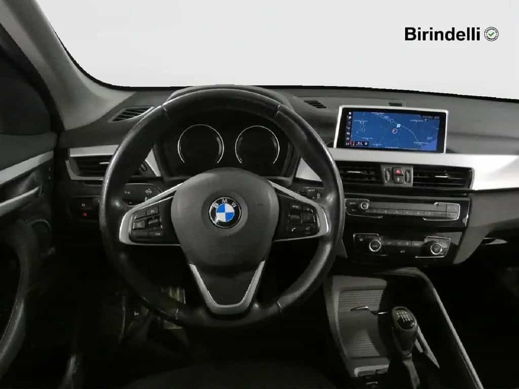 BMW X1 (F48) - X1 sDrive18d Business Advantage 03/2022-photo-10