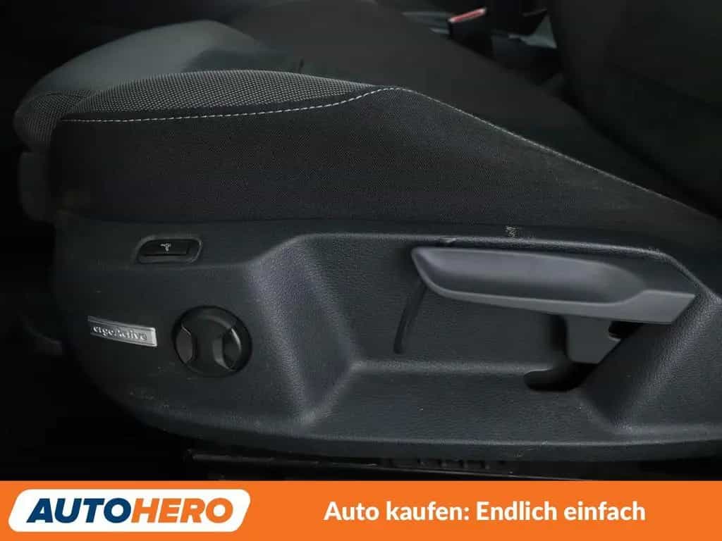 Volkswagen Golf VII 1.4 TSI Comfortline BM*LED*CAM*PDC*SHZ* 09/2017-photo-26