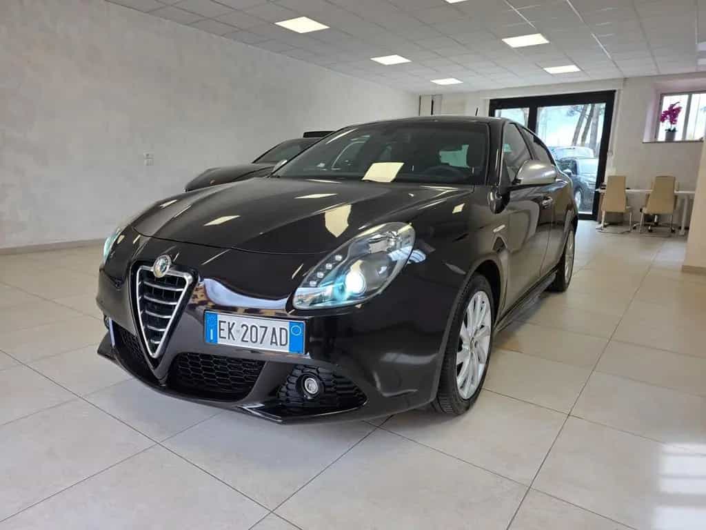 Alfa Romeo Giulietta 1.6 JTDm-2 105 CV Distincti 09/2011-photo-0