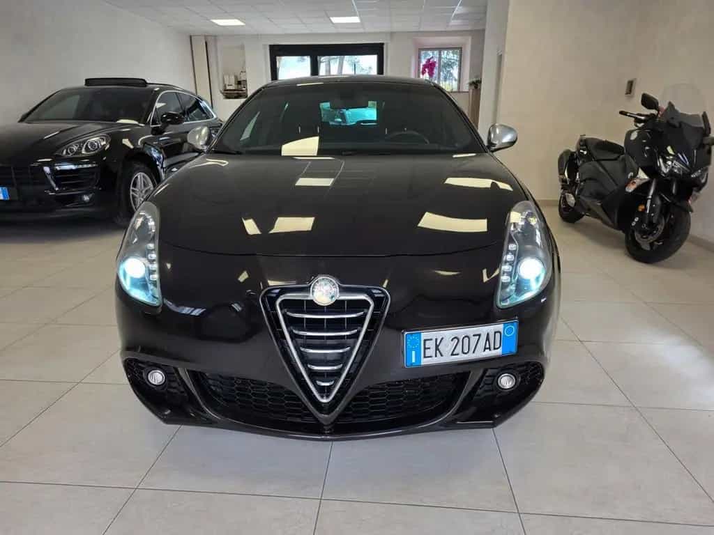 Alfa Romeo Giulietta 1.6 JTDm-2 105 CV Distincti 09/2011-photo-1