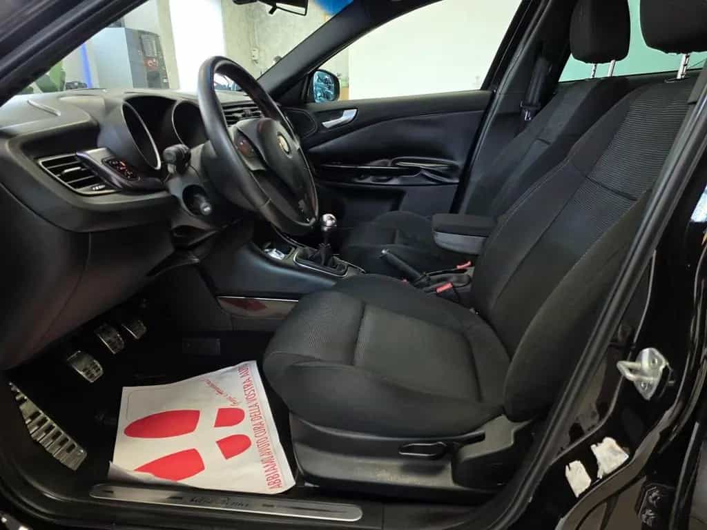 Alfa Romeo Giulietta 1.6 JTDm-2 105 CV Distincti 09/2011-photo-10