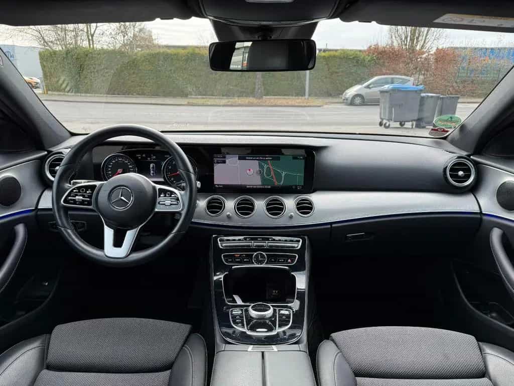 Mercedes-Benz E-Class 200*Avantgarde*Keyless*Spurhalteass.*Garantie* 12/2018-photo-17
