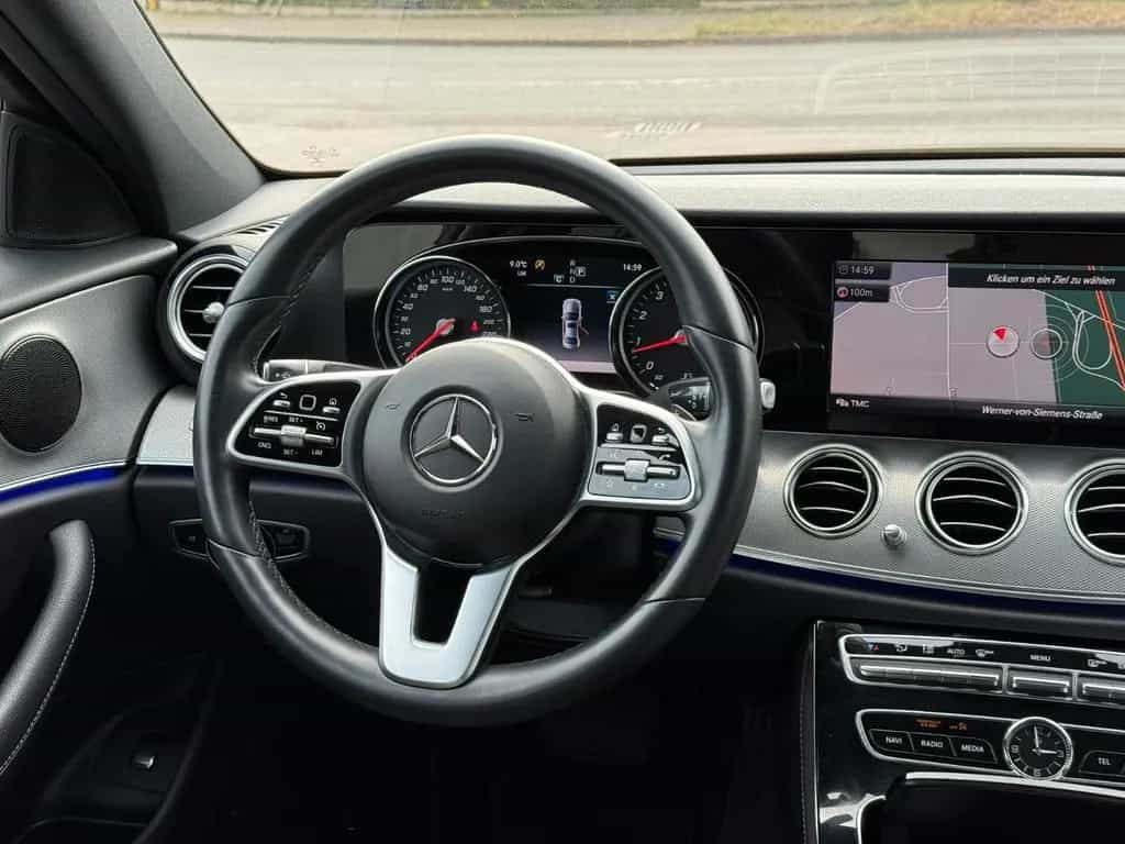Mercedes-Benz E-Class 200*Avantgarde*Keyless*Spurhalteass.*Garantie* 12/2018-photo-18