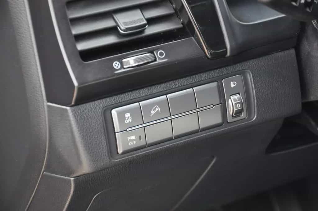 Ssangyong MUSSO Grand Sapphire 4WD NAV-KAM-AHK-HARDTOP 04/2020-photo-27