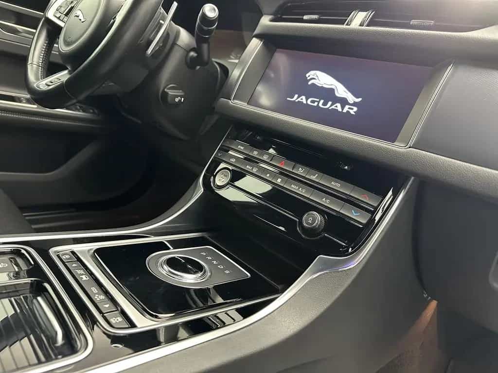 Jaguar XF R-Sport AWD "NAVI-CAM-MULTI-SITZH-PDC-ALU" 10/2017-photo-9