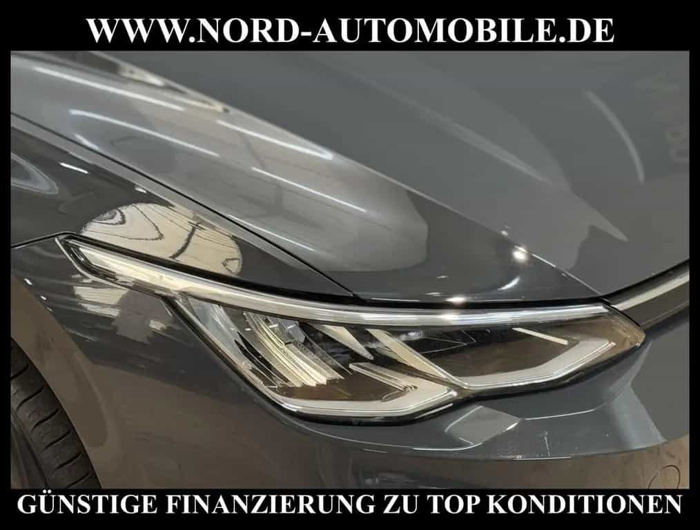 Volkswagen Golf Life 1.0 eTSI DSG Navigation/LED/PDC 01/2022-photo-11