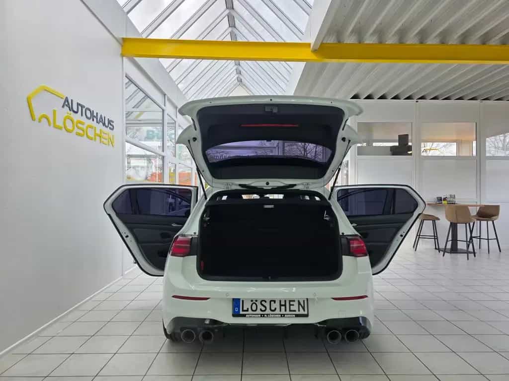 Volkswagen Golf VIII Limo R BlackStyle Pano Akrapovic H&K 11/2023-photo-16
