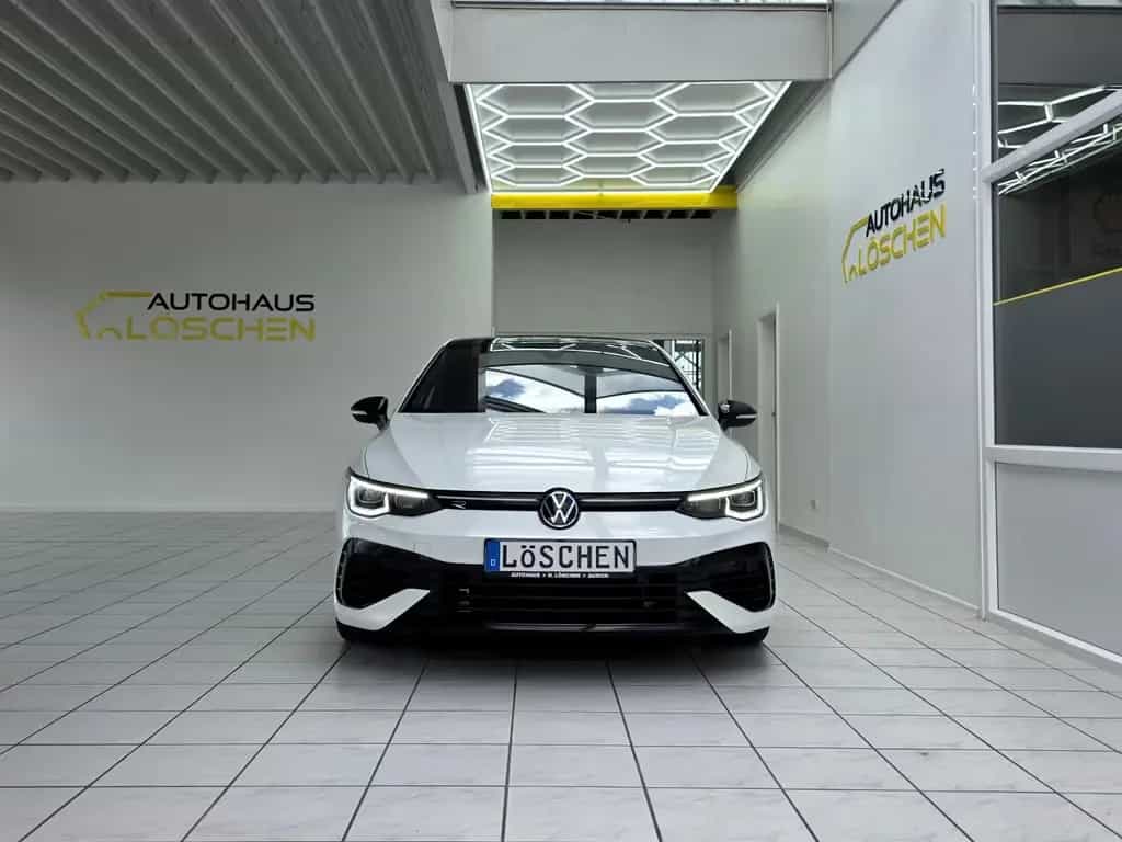 Volkswagen Golf VIII Limo R BlackStyle Pano Akrapovic H&K 11/2023-photo-2