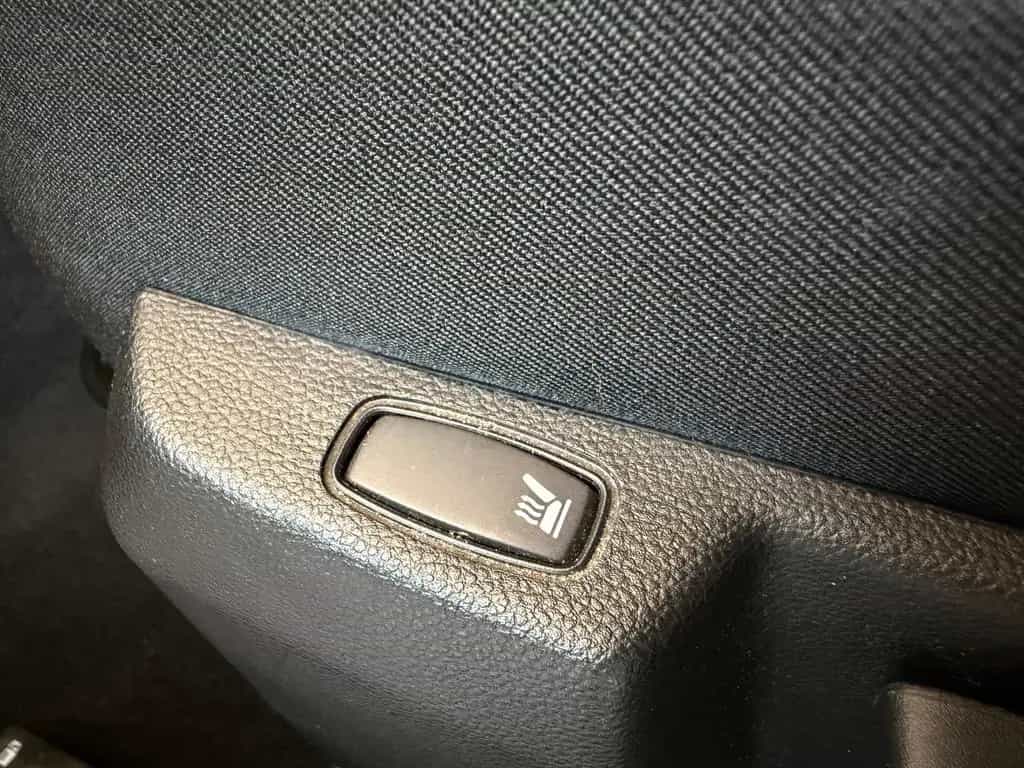 Dacia Duster 5 J. Garantie LED CAM NAVI AHK SHZ 360 12/2019-photo-11