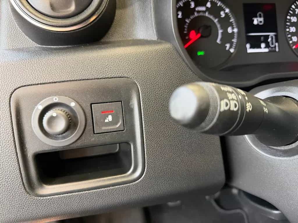Dacia Duster 5 J. Garantie LED CAM NAVI AHK SHZ 360 12/2019-photo-12