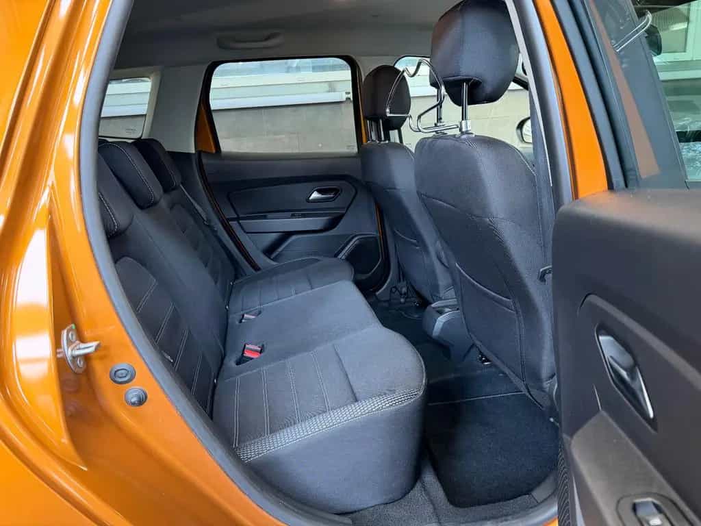Dacia Duster 5 J. Garantie LED CAM NAVI AHK SHZ 360 12/2019-photo-19