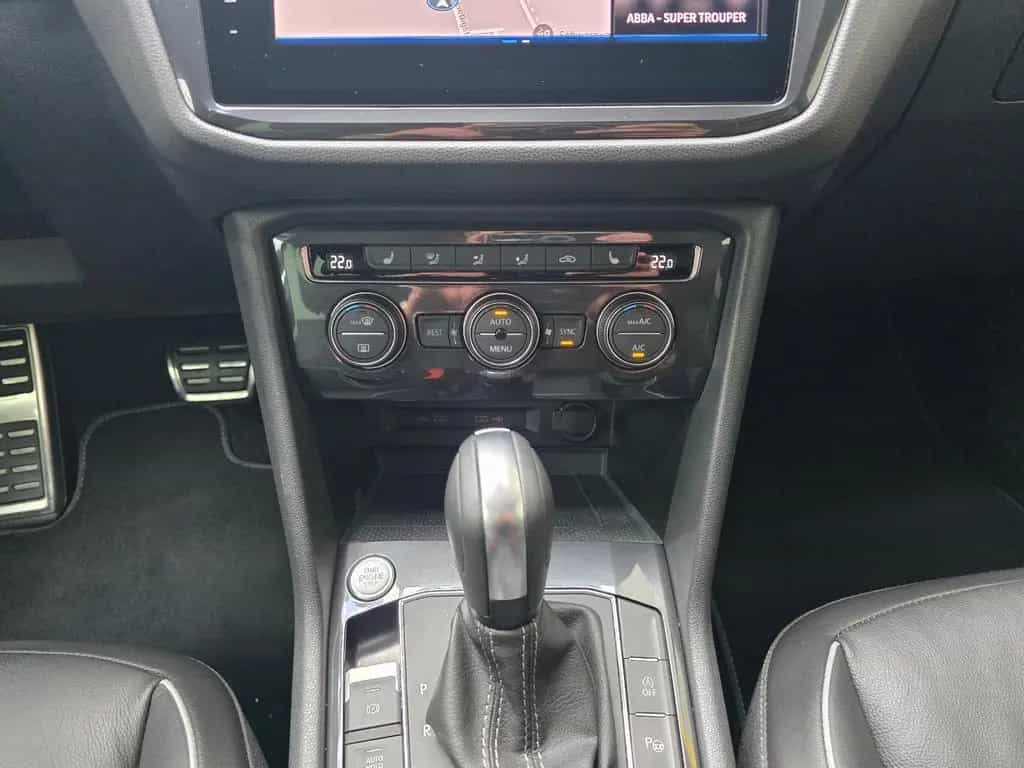 Volkswagen Tiguan Allspace R-Line 4Motion Black Style Pano 10/2021-photo-42