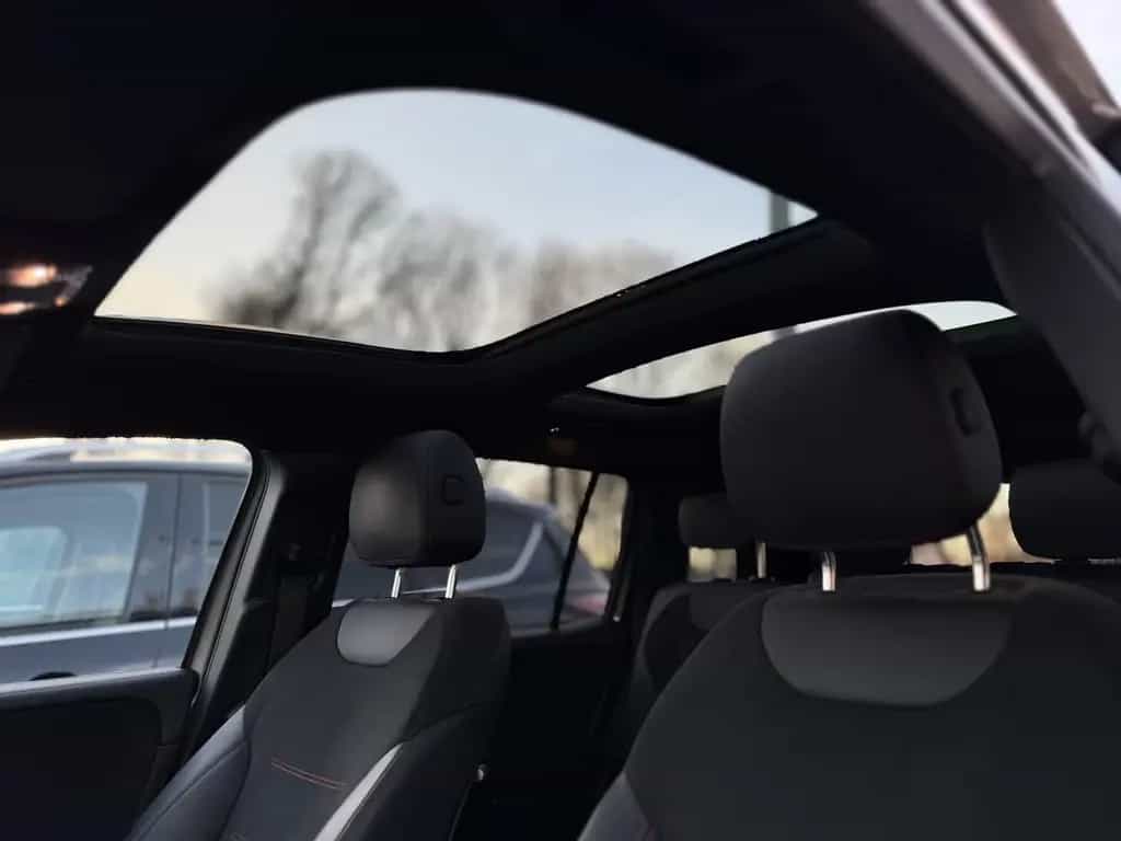 Mercedes-Benz GLB-Class 200 AMG / 7 Sitze / PANO / MBUX / 0% Finanz. 12/2021-photo-19