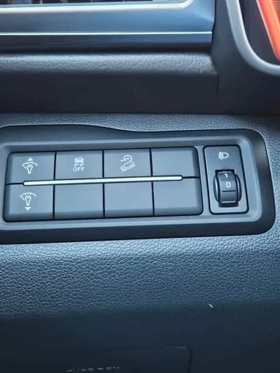 KGM Tivoli Essential 1,5 GD-i 2WD 6-Gang null-photo-16