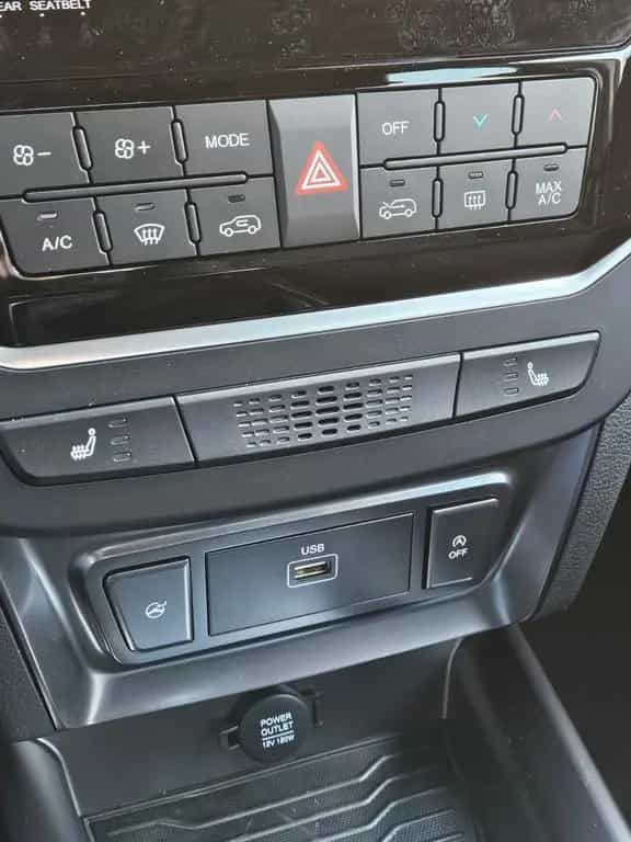 KGM Tivoli Essential 1,5 GD-i 2WD 6-Gang null-photo-20