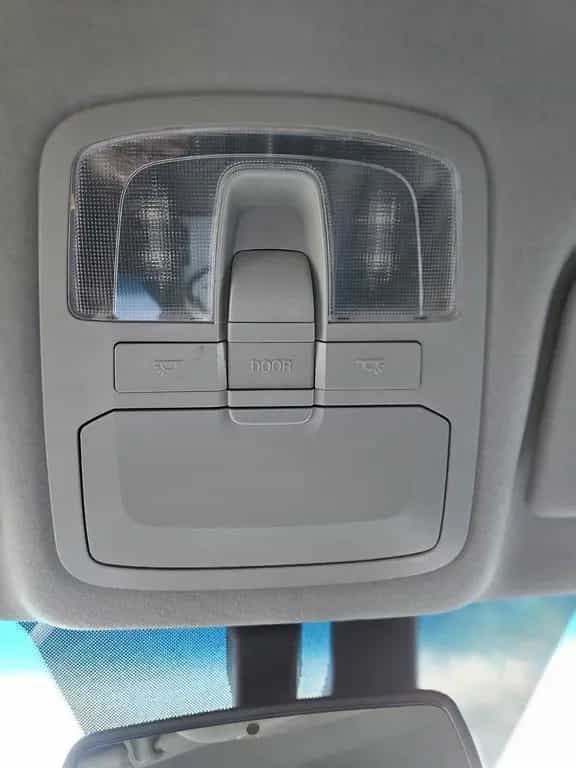 KGM Tivoli Essential 1,5 GD-i 2WD 6-Gang null-photo-21