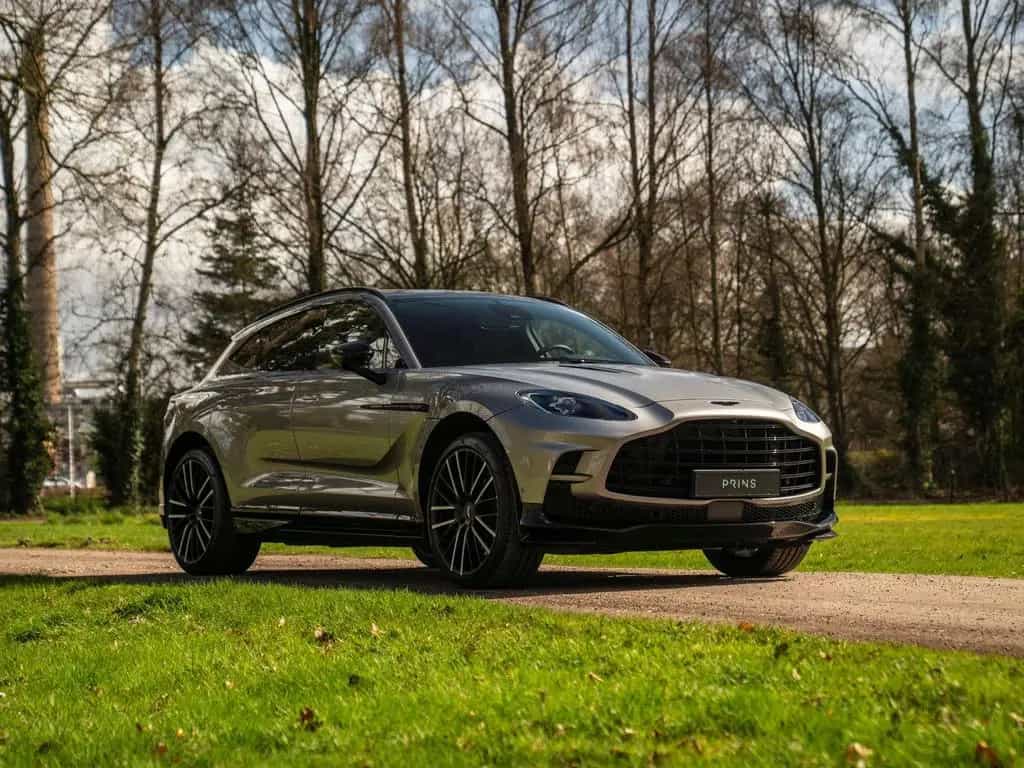 Aston Martin DBX 707 4.0 V8 | Facelift | Sports Plus Seats | 05/2025-photo-2