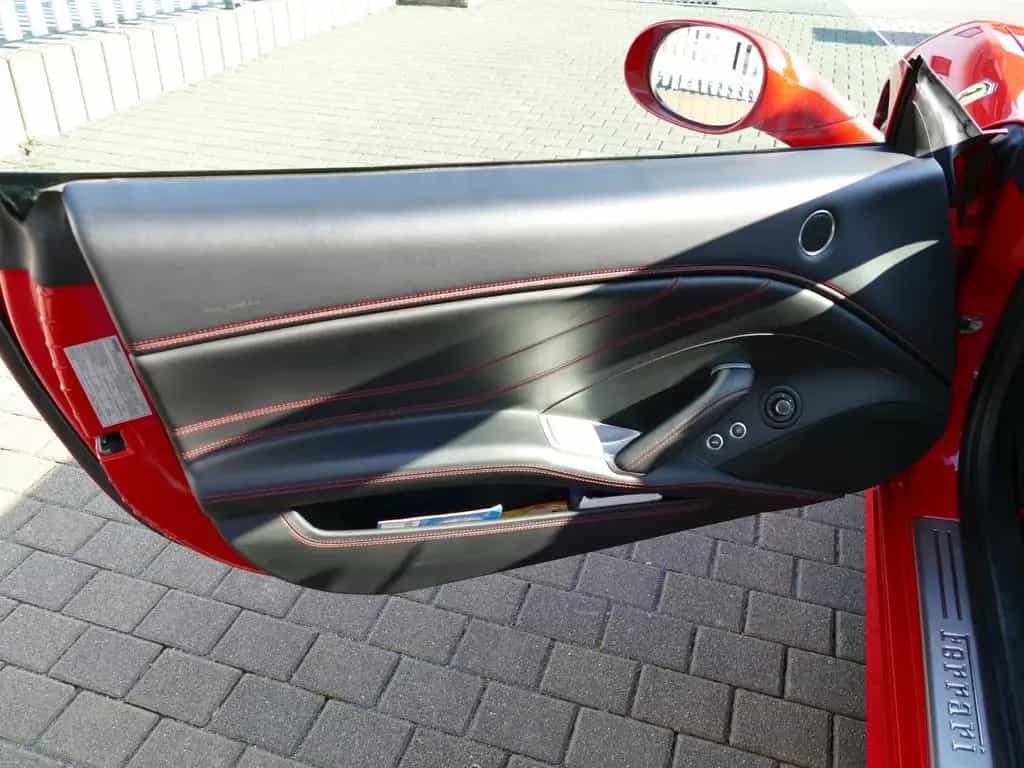 Ferrari California T * deutsch, 2.Hand, Mehrwertsteuer ! 08/2016-photo-13