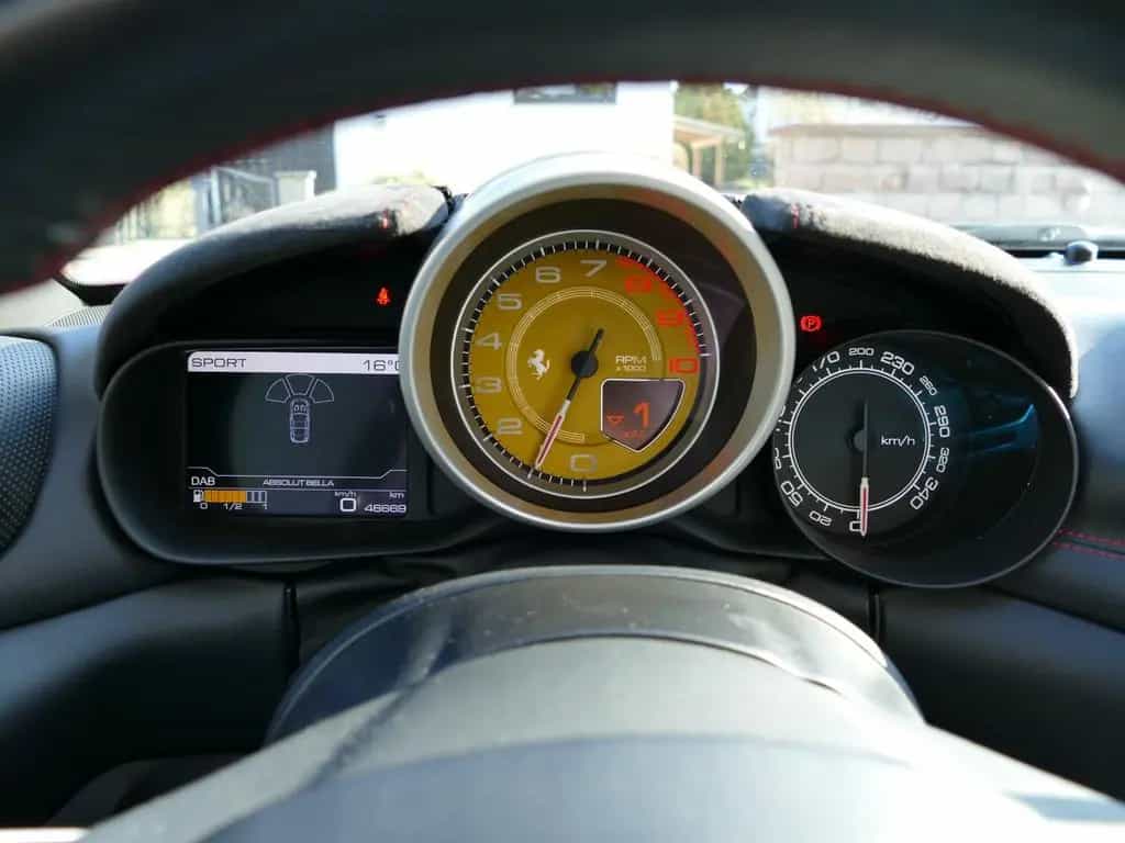 Ferrari California T * deutsch, 2.Hand, Mehrwertsteuer ! 08/2016-photo-19