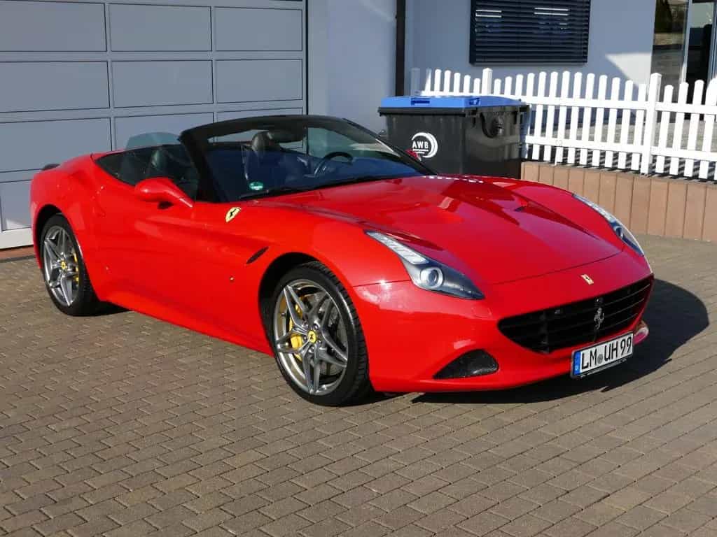 Ferrari California T * deutsch, 2.Hand, Mehrwertsteuer ! 08/2016-photo-2