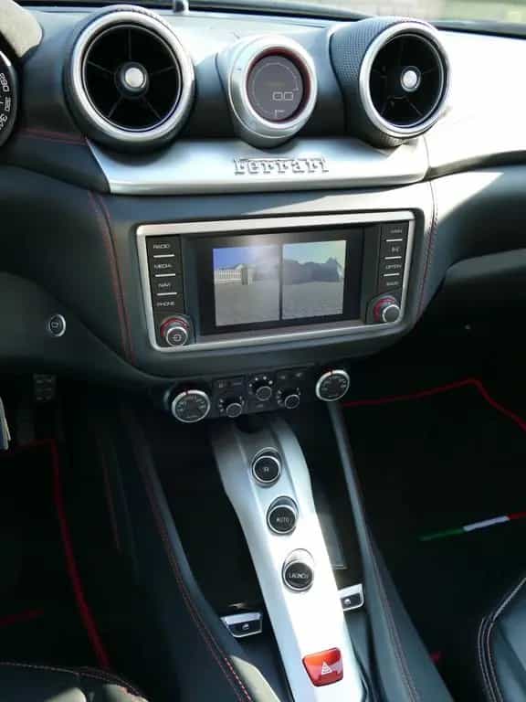 Ferrari California T * deutsch, 2.Hand, Mehrwertsteuer ! 08/2016-photo-21