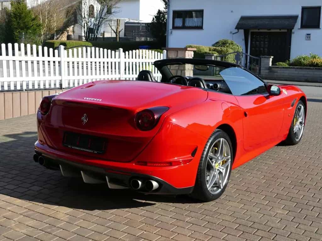 Ferrari California T * deutsch, 2.Hand, Mehrwertsteuer ! 08/2016-photo-3