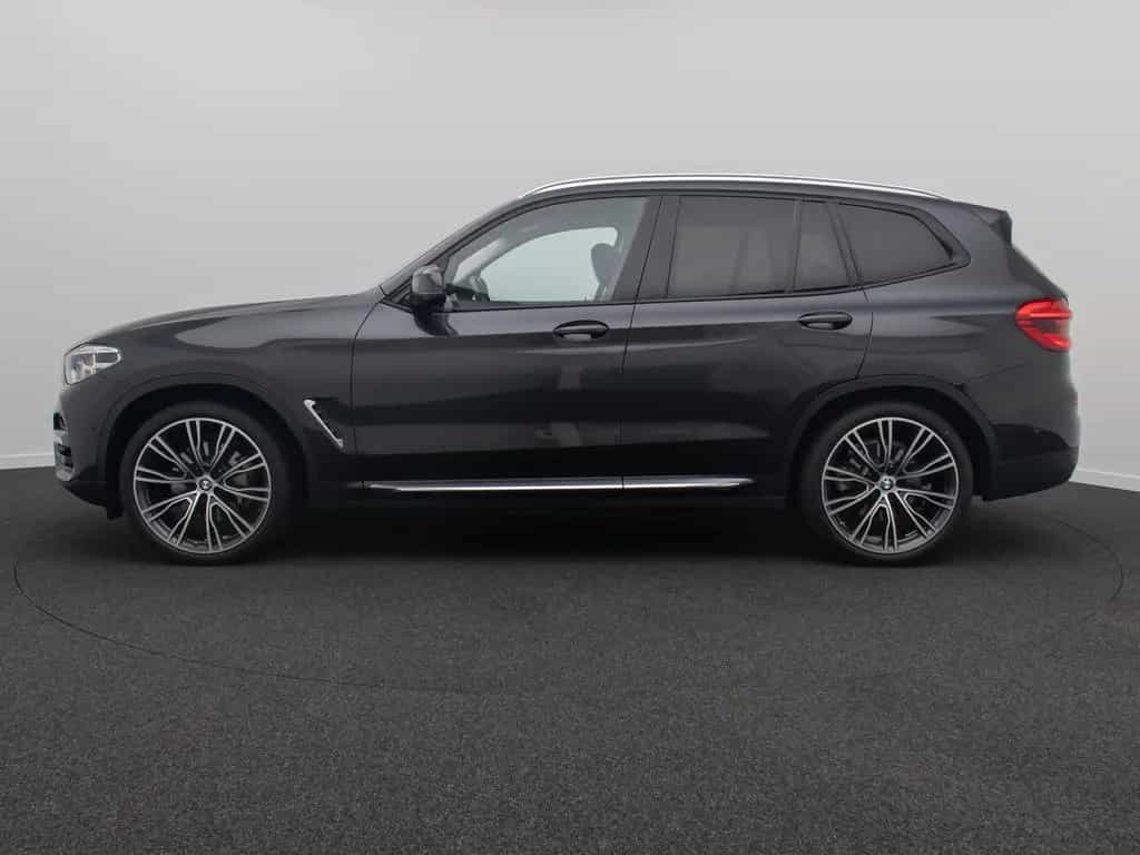 BMW X3 xD30i Luxury Line AHK Panorama HUD DAB 21Zoll 04/2019-photo-9
