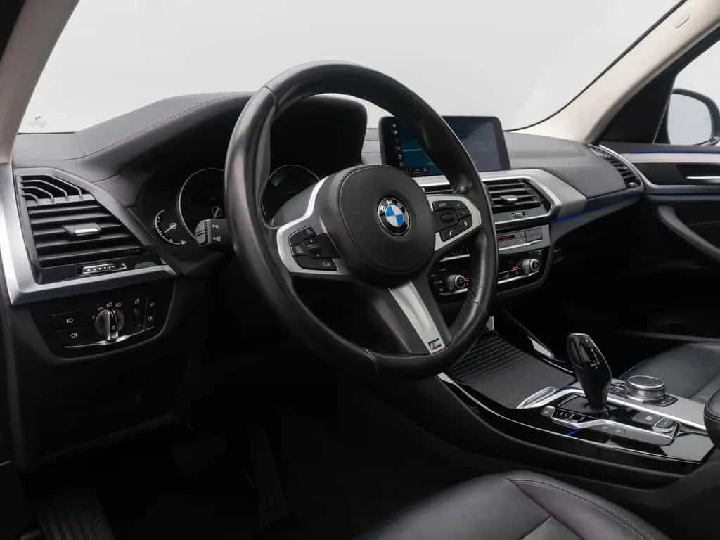 BMW X3 xD30i Luxury Line AHK Panorama HUD DAB 21Zoll 04/2019-photo-18
