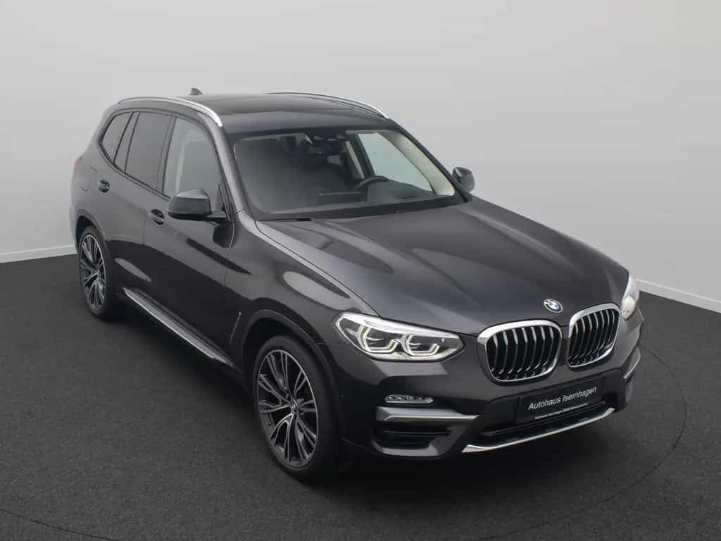 BMW X3 xD30i Luxury Line AHK Panorama HUD DAB 21Zoll 04/2019-photo-1