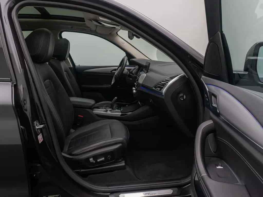 BMW X3 xD30i Luxury Line AHK Panorama HUD DAB 21Zoll 04/2019-photo-22