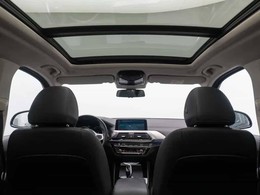 BMW X3 xD30i Luxury Line AHK Panorama HUD DAB 21Zoll 04/2019-photo-28