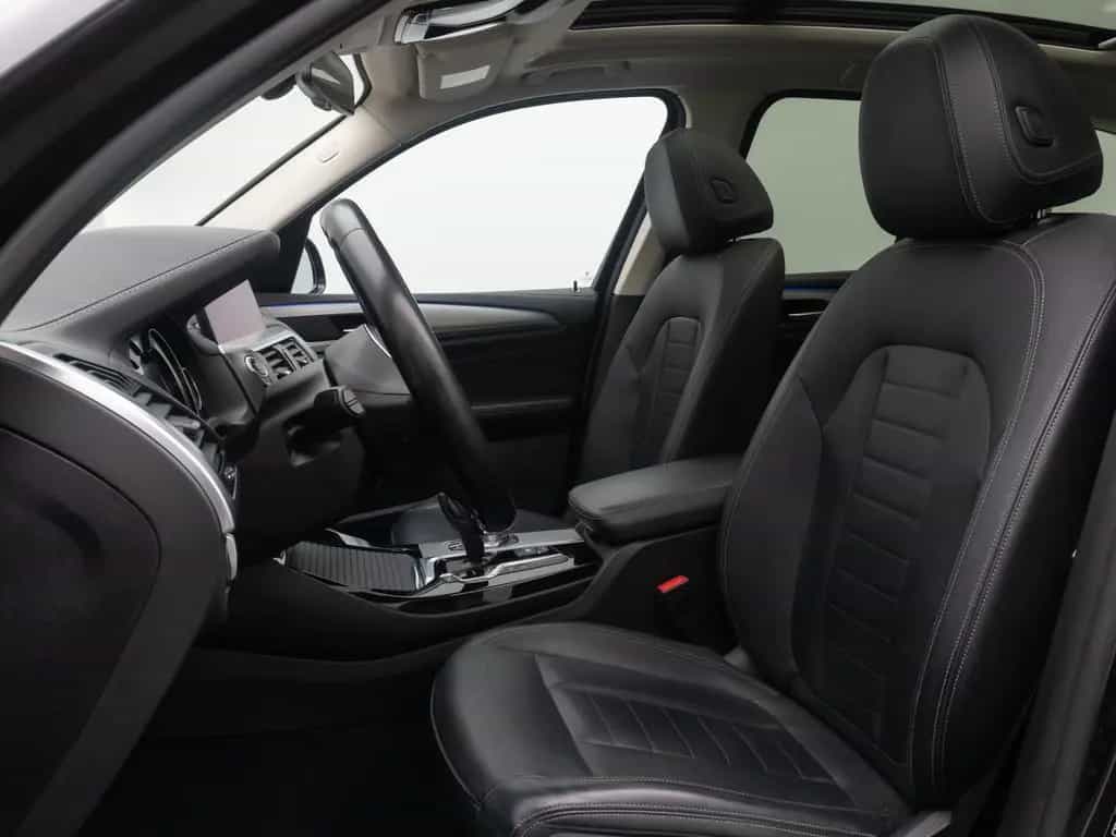 BMW X3 xD30i Luxury Line AHK Panorama HUD DAB 21Zoll 04/2019-photo-34