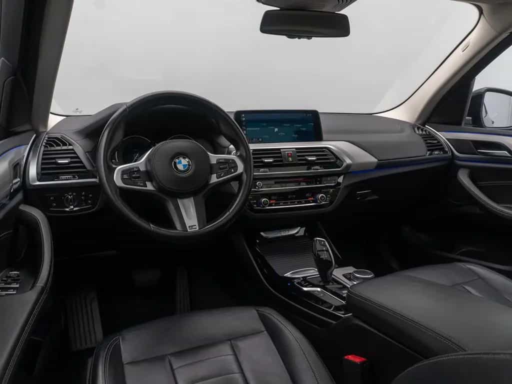 BMW X3 xD30i Luxury Line AHK Panorama HUD DAB 21Zoll 04/2019-photo-37