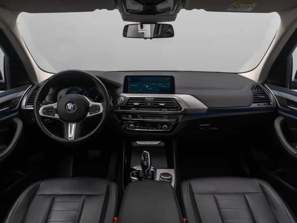 BMW X3 xD30i Luxury Line AHK Panorama HUD DAB 21Zoll 04/2019-photo-38