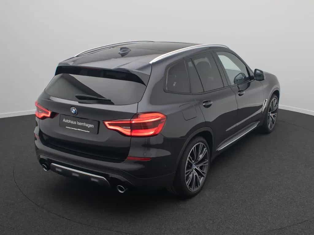 BMW X3 xD30i Luxury Line AHK Panorama HUD DAB 21Zoll 04/2019-photo-5