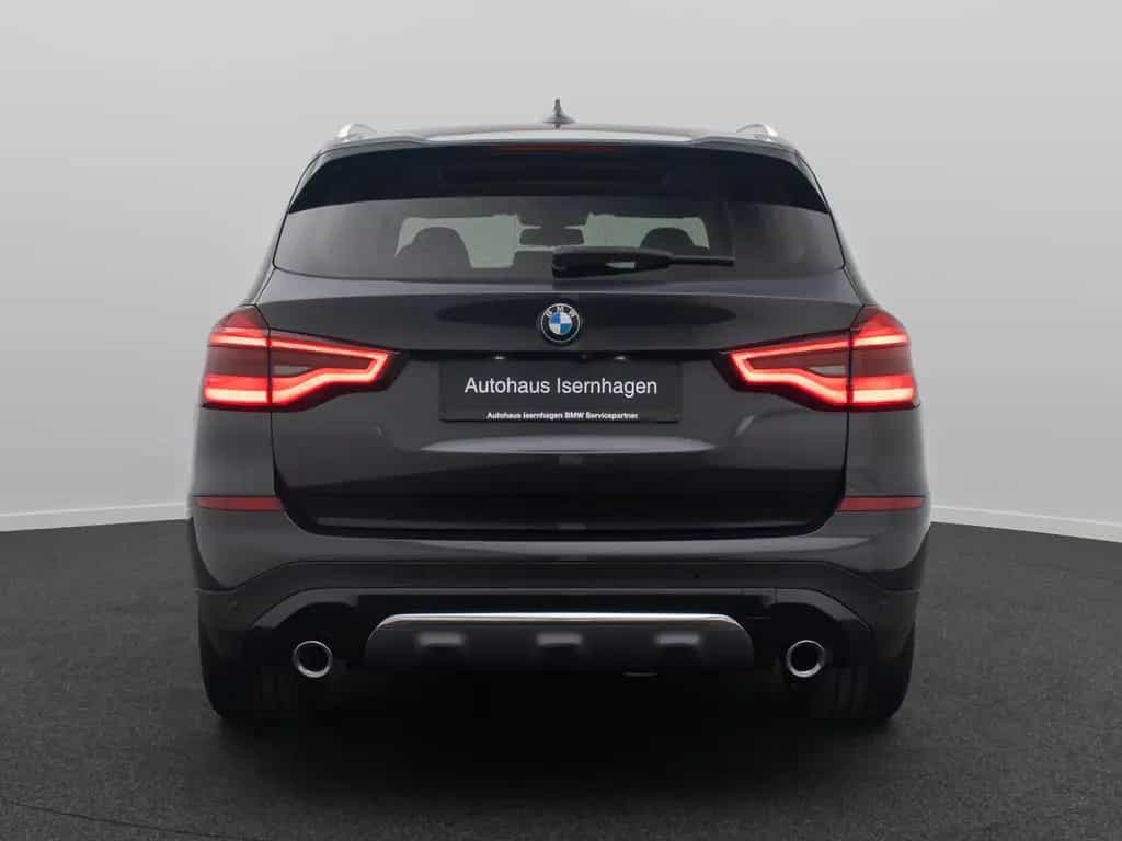 BMW X3 xD30i Luxury Line AHK Panorama HUD DAB 21Zoll 04/2019-photo-6