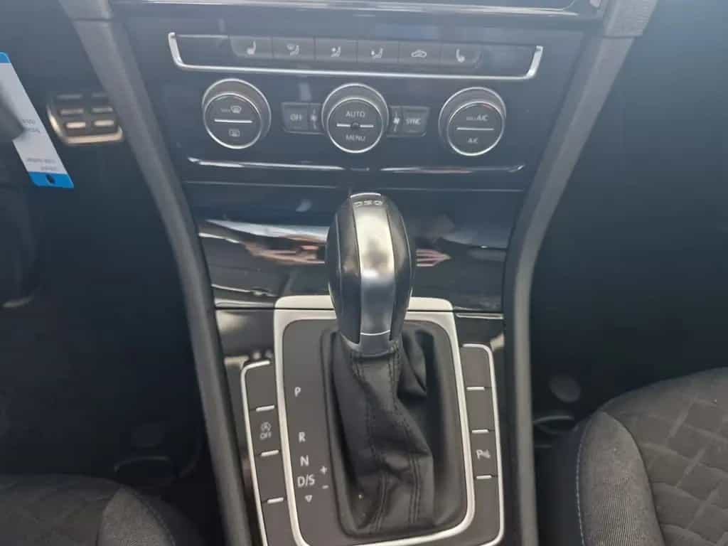 Volkswagen Golf VII Join*ACC*H&R*Bastuck*SHZ*19Zoll* 03/2019-photo-13