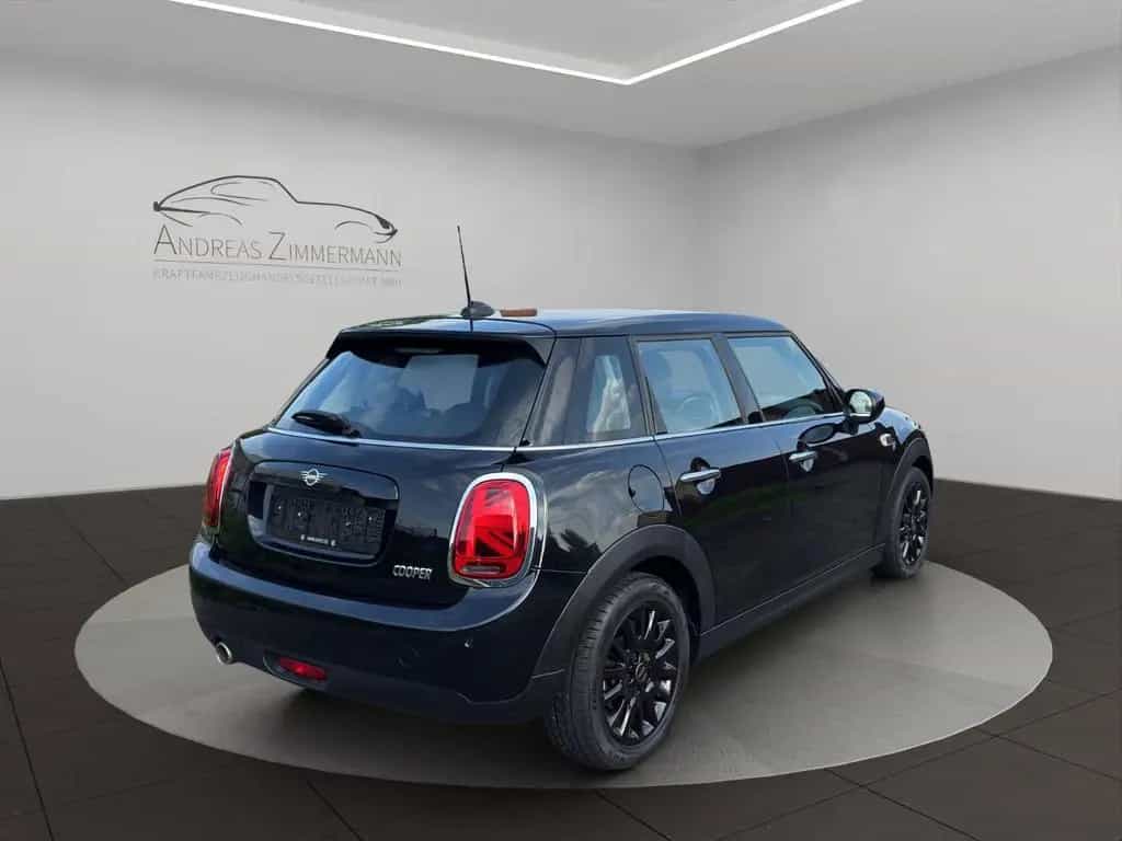 MINI Cooper 5-trg. AUTOMATIK/SHZ/PDC/LED 09/2019-photo-4