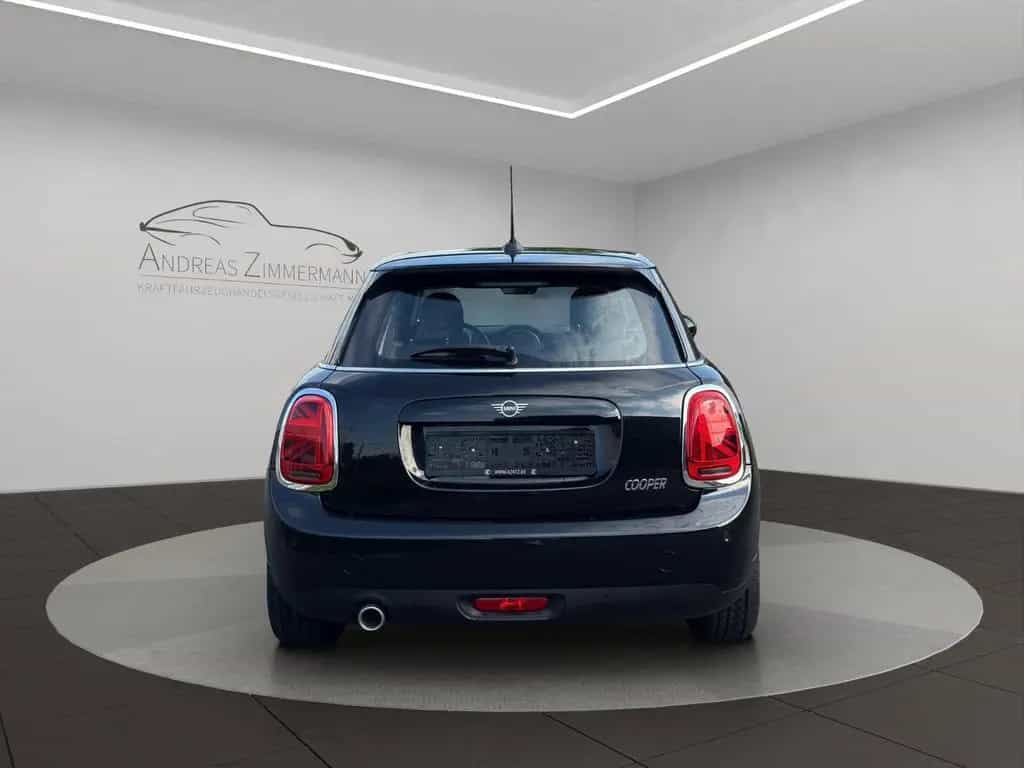 MINI Cooper 5-trg. AUTOMATIK/SHZ/PDC/LED 09/2019-photo-6