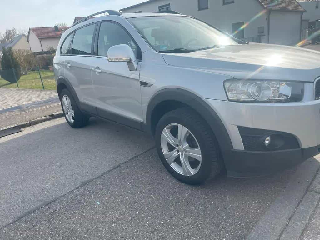 Chevrolet Captiva 2.2 LT 7-Sitzer Diesel -... 01/2013-photo-1