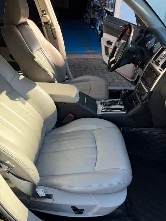 Chrysler 300 C CRD Touring 04/2007-photo-10