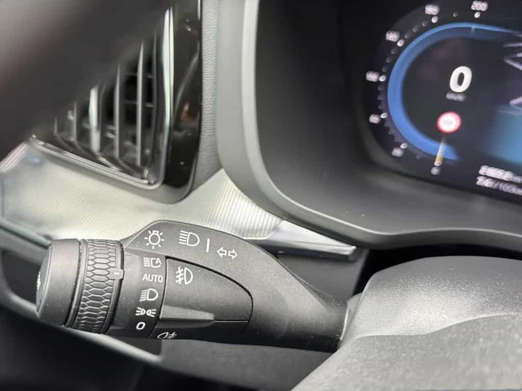 Volvo XC 60 Plus Dark 2WD Bluetooth LED Klima 12/2023-photo-14