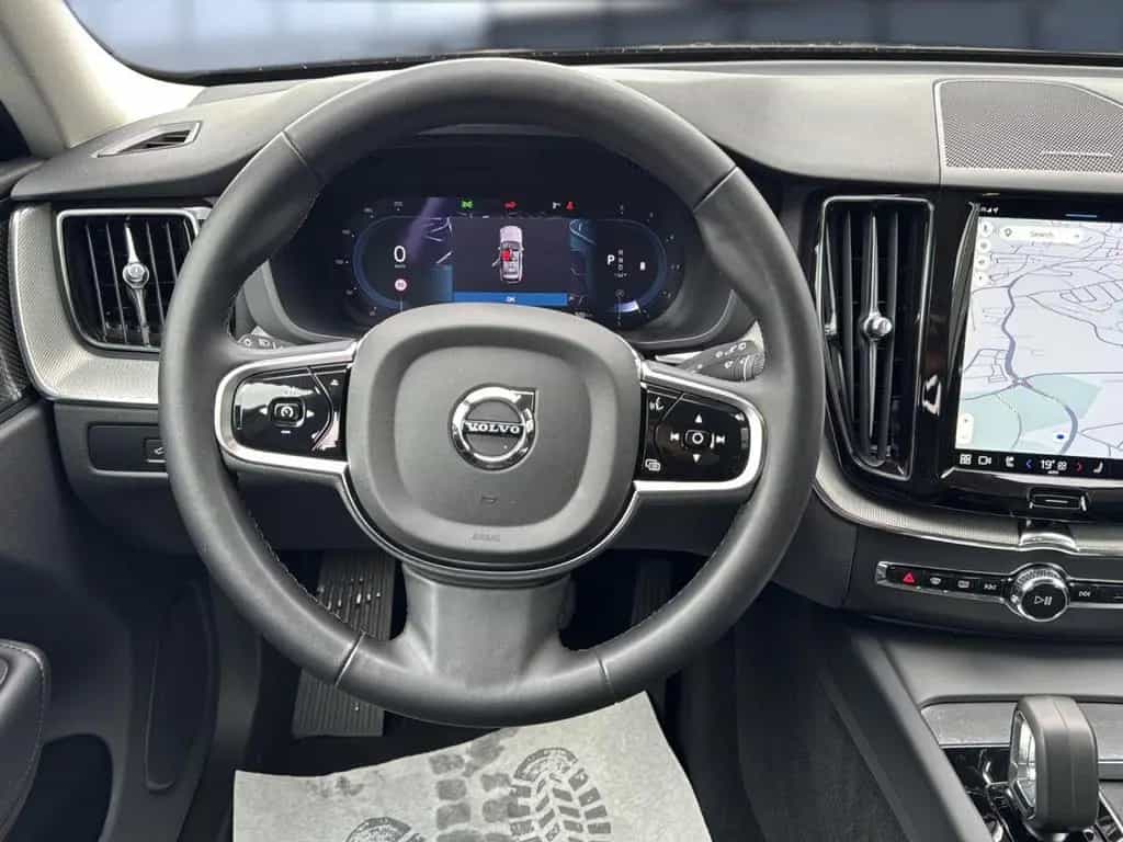 Volvo XC 60 Plus Dark 2WD Bluetooth LED Klima 12/2023-photo-16