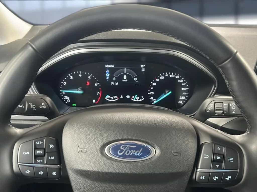 Ford Focus Titanium Bluetooth Navi LED Klima 03/2023-photo-9