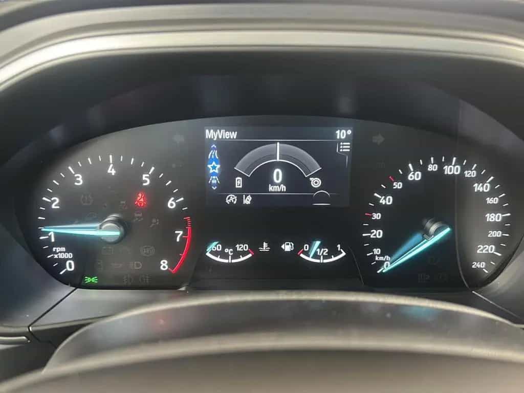 Ford Focus Titanium Bluetooth Navi LED Klima 03/2023-photo-10